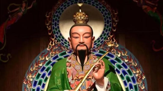 Lingbao Tianzun[Celestial Worthy of Numinous Treasure] the divine librarian and promulgator